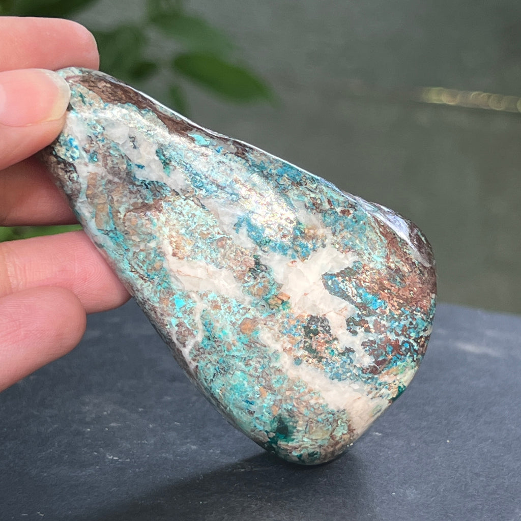 Shattuckite forma libera/palmstone m16, pietre semipretioase - druzy.ro 4 