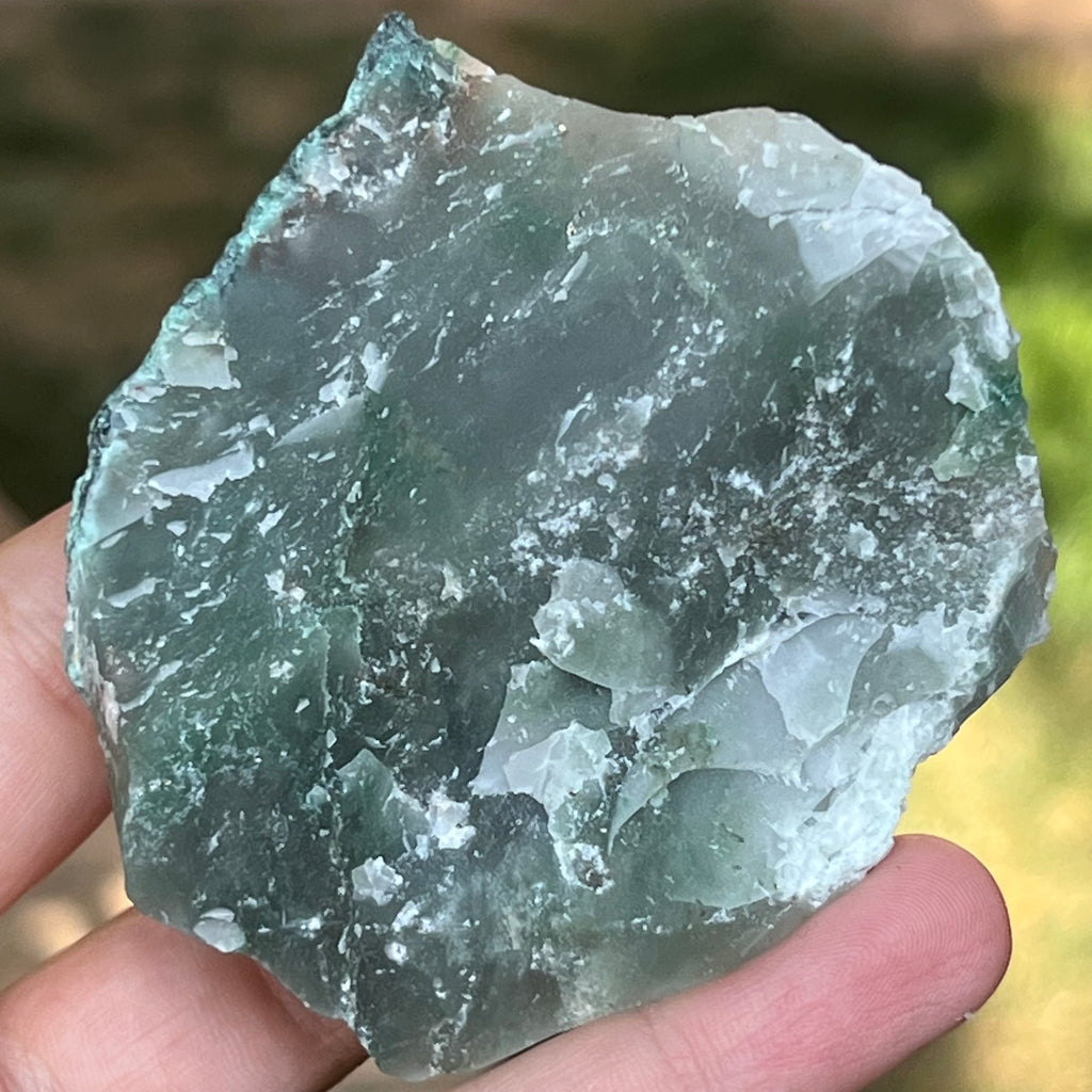 Jad verde piatra bruta m4, druzy.ro, cristale 3