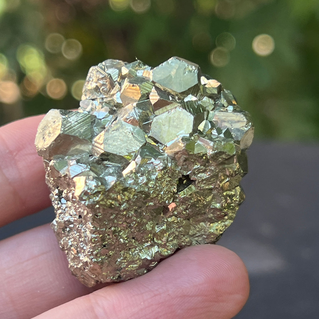 Specimen pirita Peru cluster model 7, pietre semipretioase - druzy.ro 3 