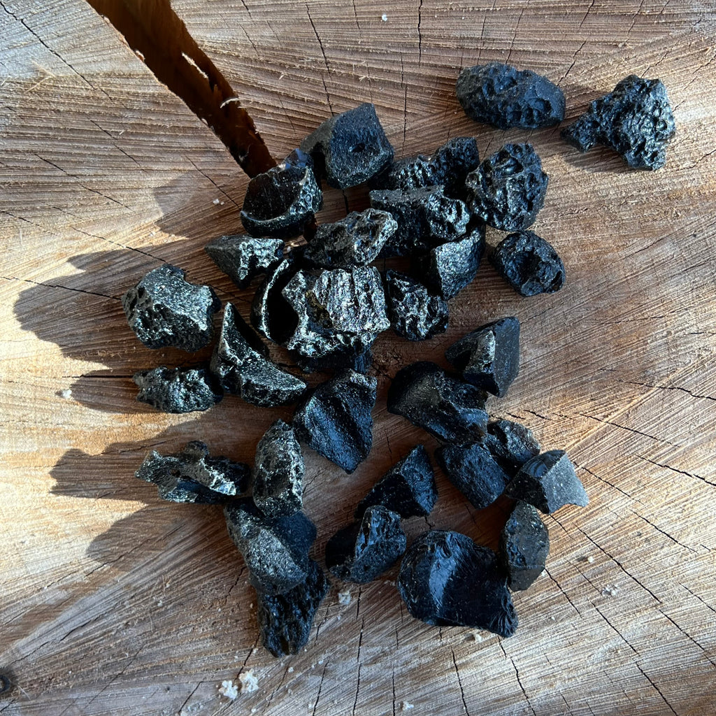 Tectita neagra, meteorit piatra bruta, tektit, druzy.ro, cristale 4