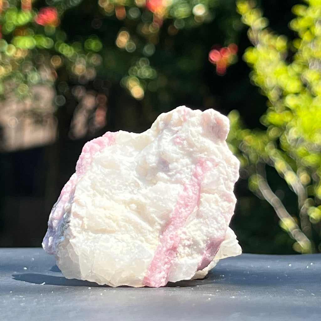 Turmalina roz bruta m12, druzy.ro, cristale 1