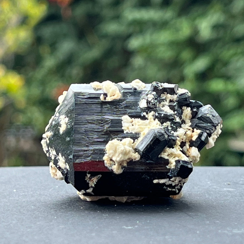 Turmalina neagra bruta m3, druzy.ro, cristale 4