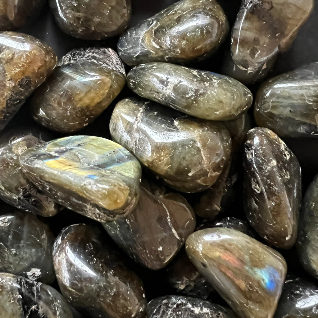 Labradorit piatra rulata model S, pietre semipretioase - druzy.ro 2 