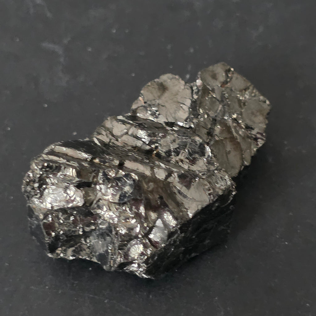 Shungit cristalizat Elite (Nobil) model 12, pietre semipretioase - druzy.ro 3 